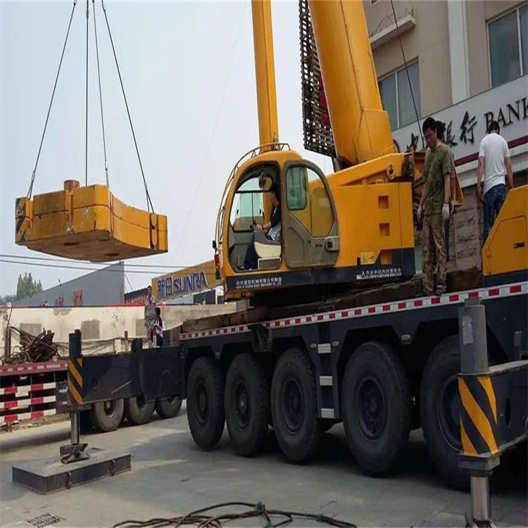 盐城亭湖当地吊车出租|机器吊装|75吨|工厂搬迁服务